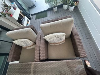 Conjunto terraza ratán: sofá, sillones y mesa