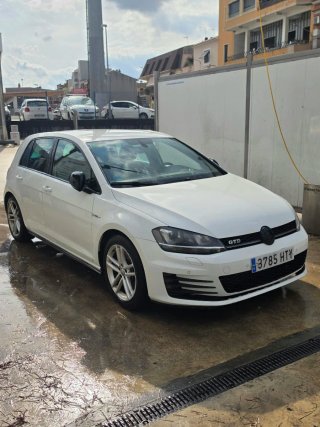Volkswagen Golf 2014