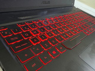 Portátil ASUS TUF Gaming i7 GTX 1050