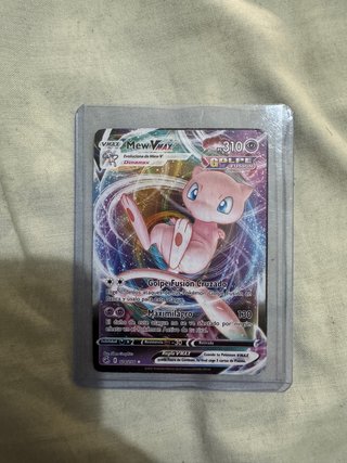 Mew VMAX - Carta Pokémon Golpe Fusión