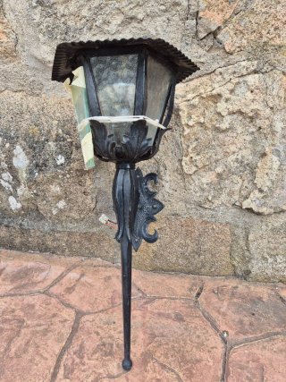 Farol Exterior de Forja Negro