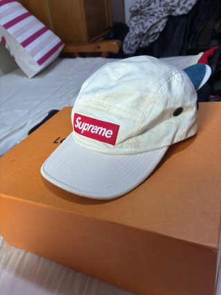 Gorra Supreme Blanca