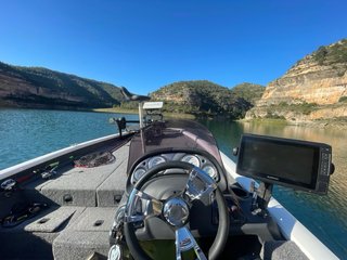 Tracker 175 TXW lista para pescar Bass boats