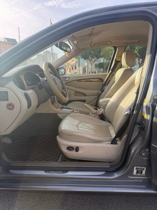 Jaguar X-Type ejecutive sport v6 2.5 automatico