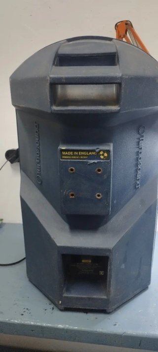 4 Altavoces Turbosound
