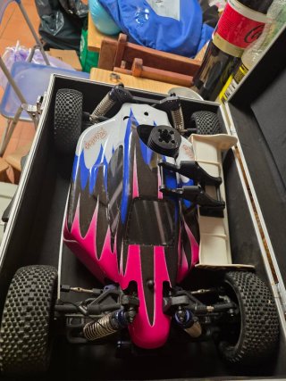 Coche RC Smartech Vanguard 1/8 + maletines