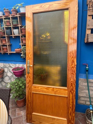 Puerta de Salón de Madera con Cristal