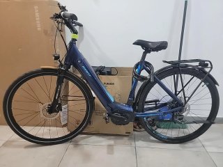 Bicicleta Eléctrica Giant Azul