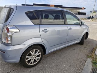 Toyota Corolla Verso 2.2D-4D Sol 7p Avería circula