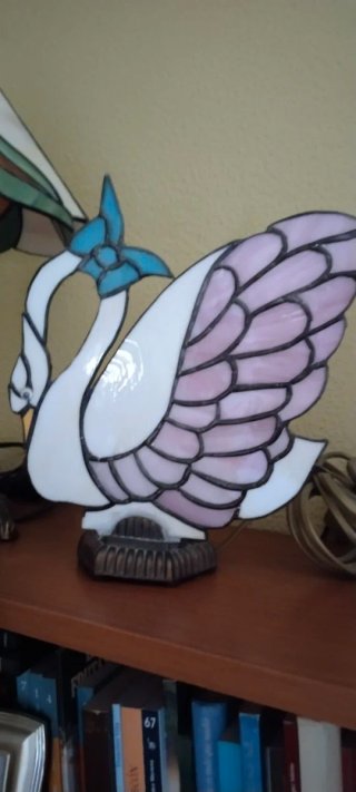 Aplique Tiffany Cisne Vidrio Metal