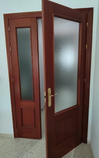 Puerta Doble de Madera para Salón