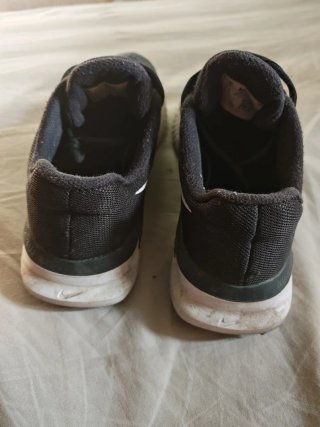 Zapatillas Nike Renew Negro/Blanco