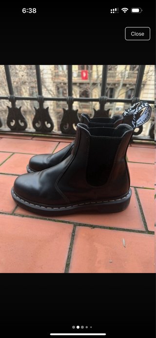 Botines Chelsea Dr. Martens Negros
