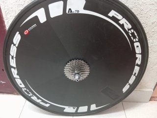 Rueda lenticular Progress A7-D Carbono