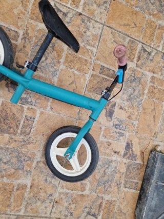 Bicicleta infantil azul