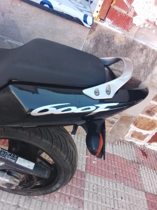 Honda CBR 600 F4i