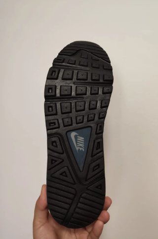 T46 Nike Air Max Command