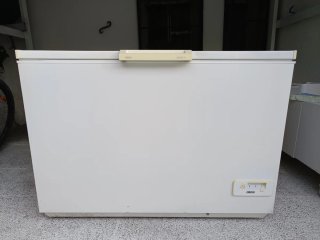 Arcón Congelador Zanussi Easy Lid