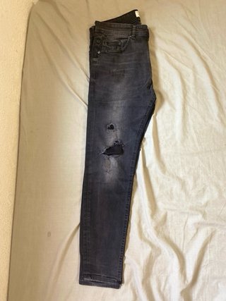 Pantalón vaquero negro Pull&Bear Talla 42