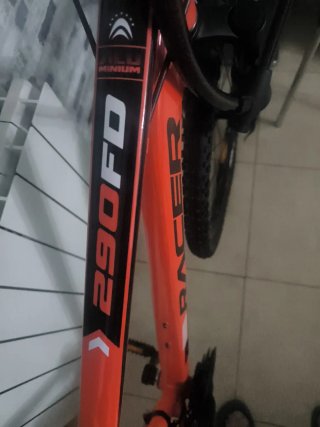 Bicicleta de Montaña Racer Roja