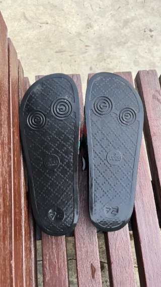 Chanclas Gucci Negras