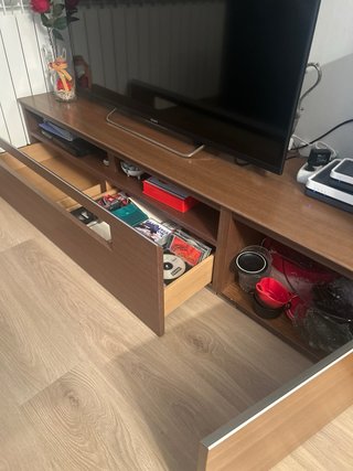 Mueble de Comedor de Madera