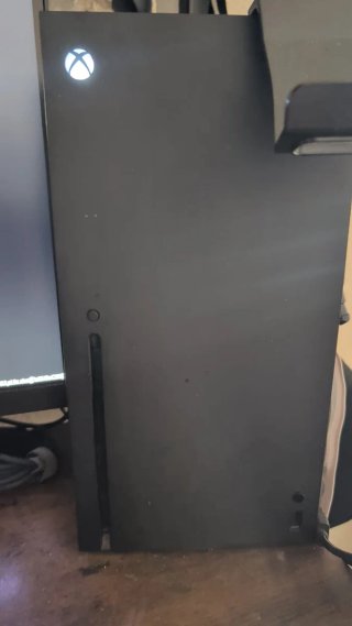 Xbox Series X + Monitor MSI 27 Curvo