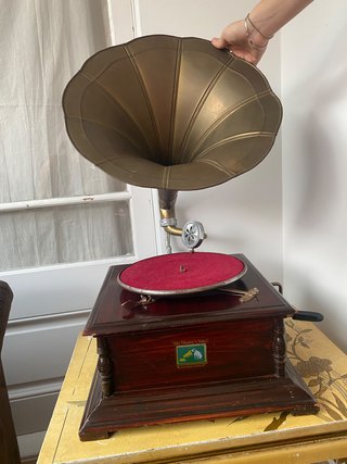 Gramófono Antiguo His Master's Voice
