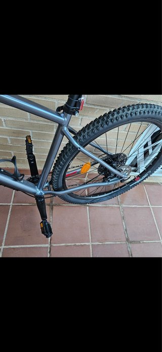 Bicicleta de Montaña Gris