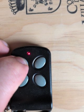 Mando a distancia para garaje schellenberg 60853