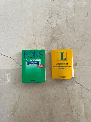 Diccionario alemán-español-inglés de bolsillo