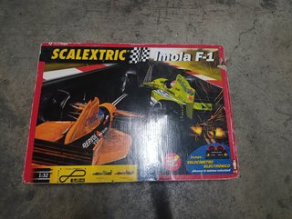 Lote de 2 Scalextric Imola F-1 + Accesorios