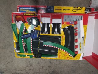 Lote de 2 Scalextric Imola F-1 + Accesorios
