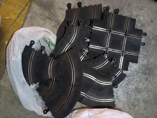 Lote de 2 Scalextric Imola F-1 + Accesorios