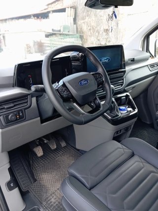 Ford Tourneo Custom 2024