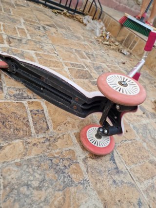 Patinete infantil 3 ruedas Hello Kitty
