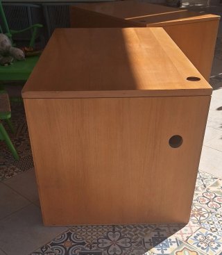 Mesa de oficina de madera