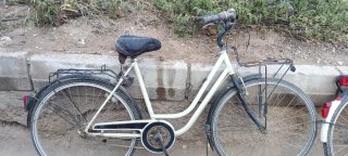 Bicicleta antigua mujer