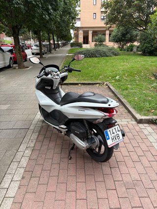 Honda PCX 125 Blanca