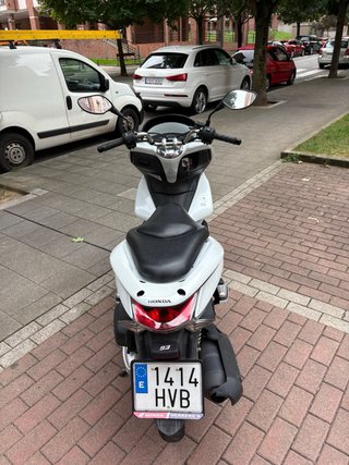 Honda PCX 125 Blanca