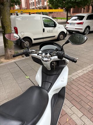 Honda PCX 125 Blanca