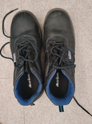 Zapatos de trabajo Anibal Talla 41 nuevos