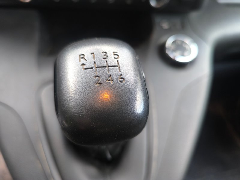 Citroën Berlingo 2023, foto 14