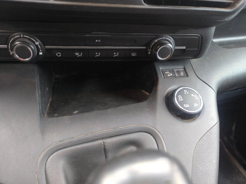 Citroën Berlingo 2023, foto 16