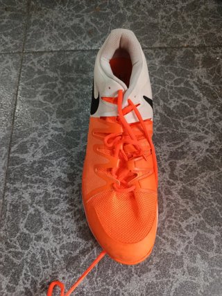 Zapatillas Baloncesto Nike Naranjas y Blancas