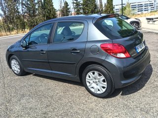 Peugeot 207 2009