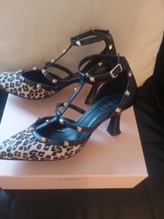 Ofertón Zapatos LODI 159 € Animal Print Piel