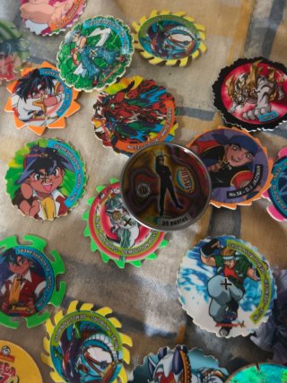 Lote de 19 Tazos Peonzas Beyblade