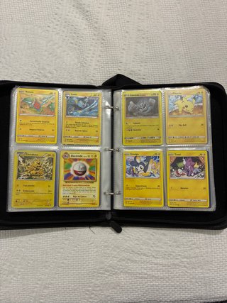 Álbum de Cartas Pokémon, incluye 400 cartas