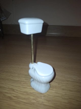 Figura de Váter en Miniatura